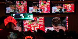 Nevada Sportsbooks Report Record Super Bowl Handle, Mediocre Hold