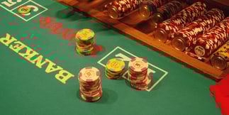 Vegas Casinos Report Slight Revenue Decline in July – Blame Baccarat!?