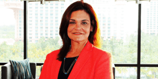 The Queen of Atlantis Paradise Island, Audrey Oswell