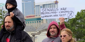 Atlantic City Casino Workers Undeterred After Smoking Ban Defeat in Court