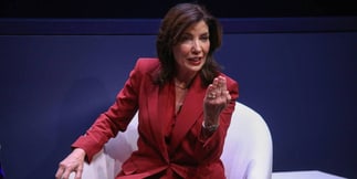 New York Gov. Kathy Hochul Denies Plan to Aid Steve Cohen’s Queens Casino Bid