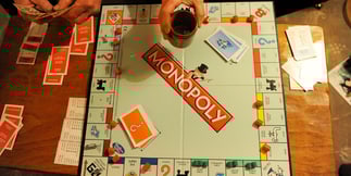 I giochi tradizionali di Natale: dai classici intramontabili alle sfide online