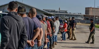 ICE Arrests More Than 80 People at Delta Downs Racetrack in Louisiana