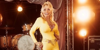 Hello Dolly! Music Legend Brings Her Live Show to Las Vegas