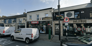 Gardaí Hunt Suspect After Armed Robbery at Lucky 7 Casino