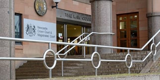 Casino Staff Assaulted With Vodka Bottle Days After Attacker’s Release