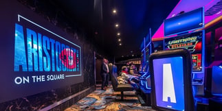 Popular Las Vegas Aristocrat slot makes UK casino debut
