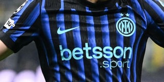 Betsson chiude il 2025 in crescita, ma l’aumento delle tasse frena la redditività