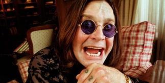 Ozzy Osbourne: 10 cose assurde ma vere (oltre pipistrelli e slot)
