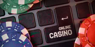 ADM, stretta definitiva sulle skin: dal 13 novembre un solo sito per operatore