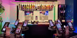 Vegas’s Robot Bartender: Inside the Tipsy Robot Experience