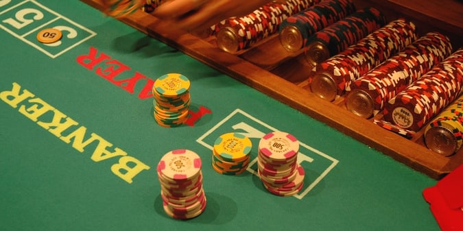 Nevada Gaming Revenues Dip in March, but Baccarat Still on the Rise