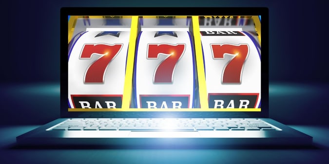 Will Online Casinos Sound the Death Knell for Land-Based Casinos?