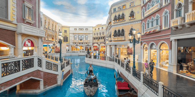 Macau Casino Workers Enjoying Higher Wages