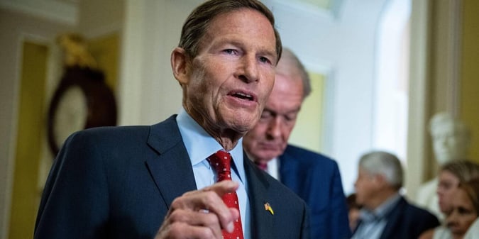 Lawmakers Introduce SAFE Bet Act to Bring Federal Oversight to Sports Betting