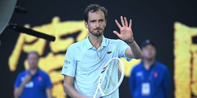 Tennis Star Medvedev Touts ‘Casino’ as Inspiration for Young Pro