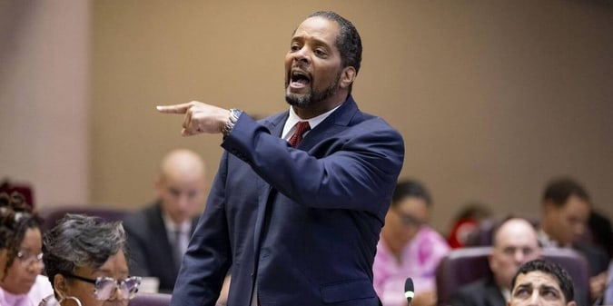 Chicago Video Gambling Hearing Halted Early as Supporters, Opponents Clash