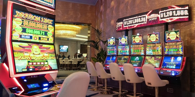 Fontainebleau Debuts New High-Limit Slots Room With $150,000 Giveaway