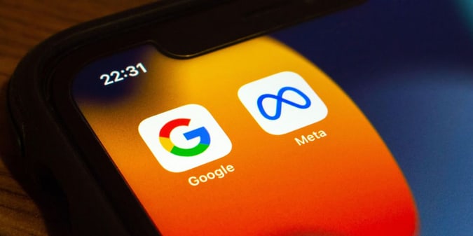Paesi Bassi, il governo apre il dialogo con Meta e Google contro il gioco illegale online