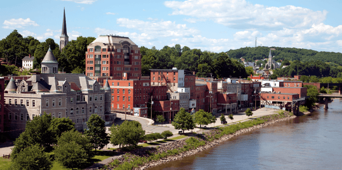 Maine Casino Revenue Steady at $14 Million in October, Pressure from NH Casino Growth