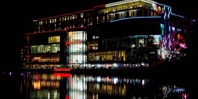 How to Have a Las Vegas-Style Night Out Outside London
