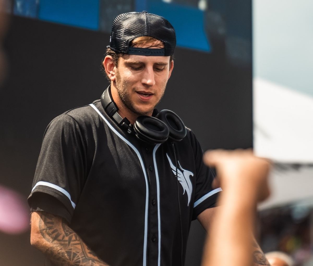 Illenium DJing during a daytme appearance