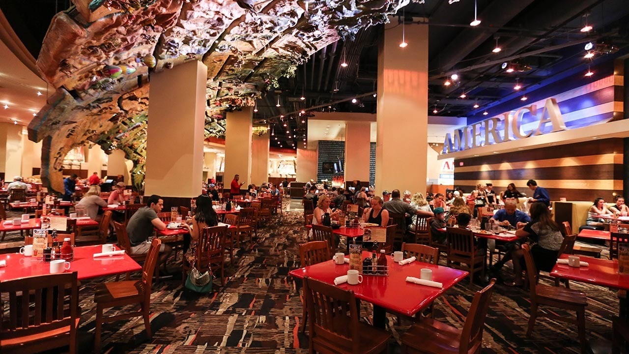 America restaurant's old dining room design before the renovation