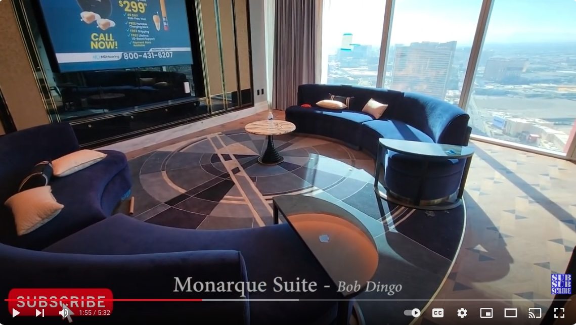 Fontainebleau Monarch suite