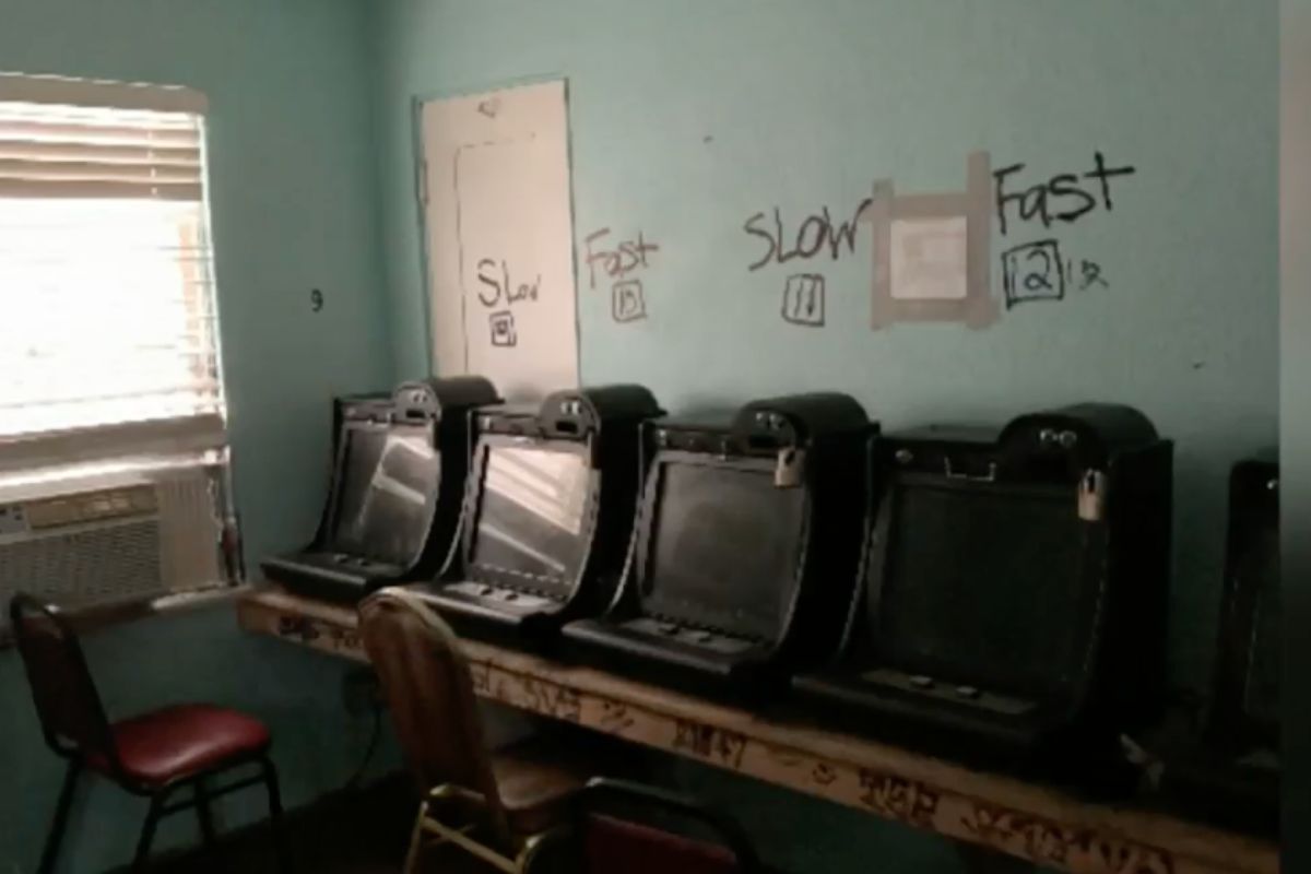 gambling den in Kensington 2