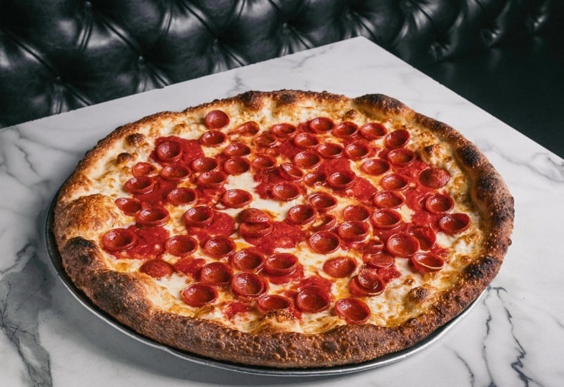 Plaza pizza at Pop Up Pizza