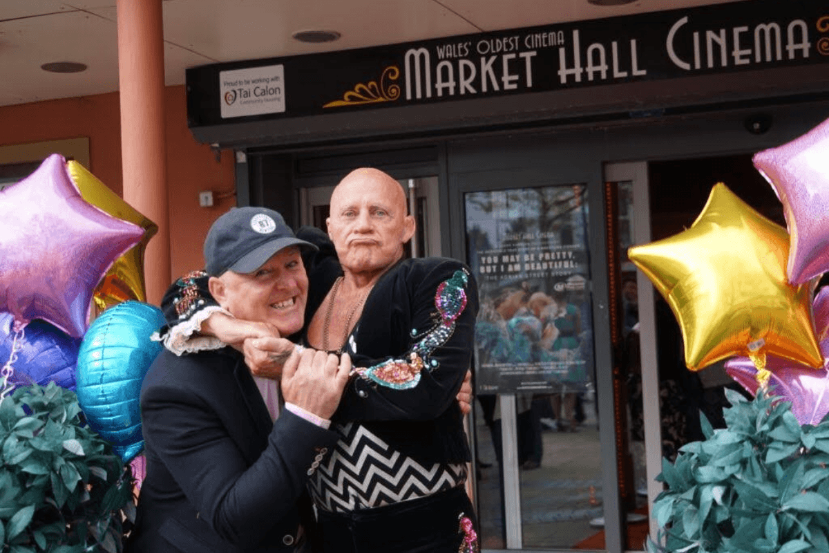 Street headlocking our reporter Alan Evans