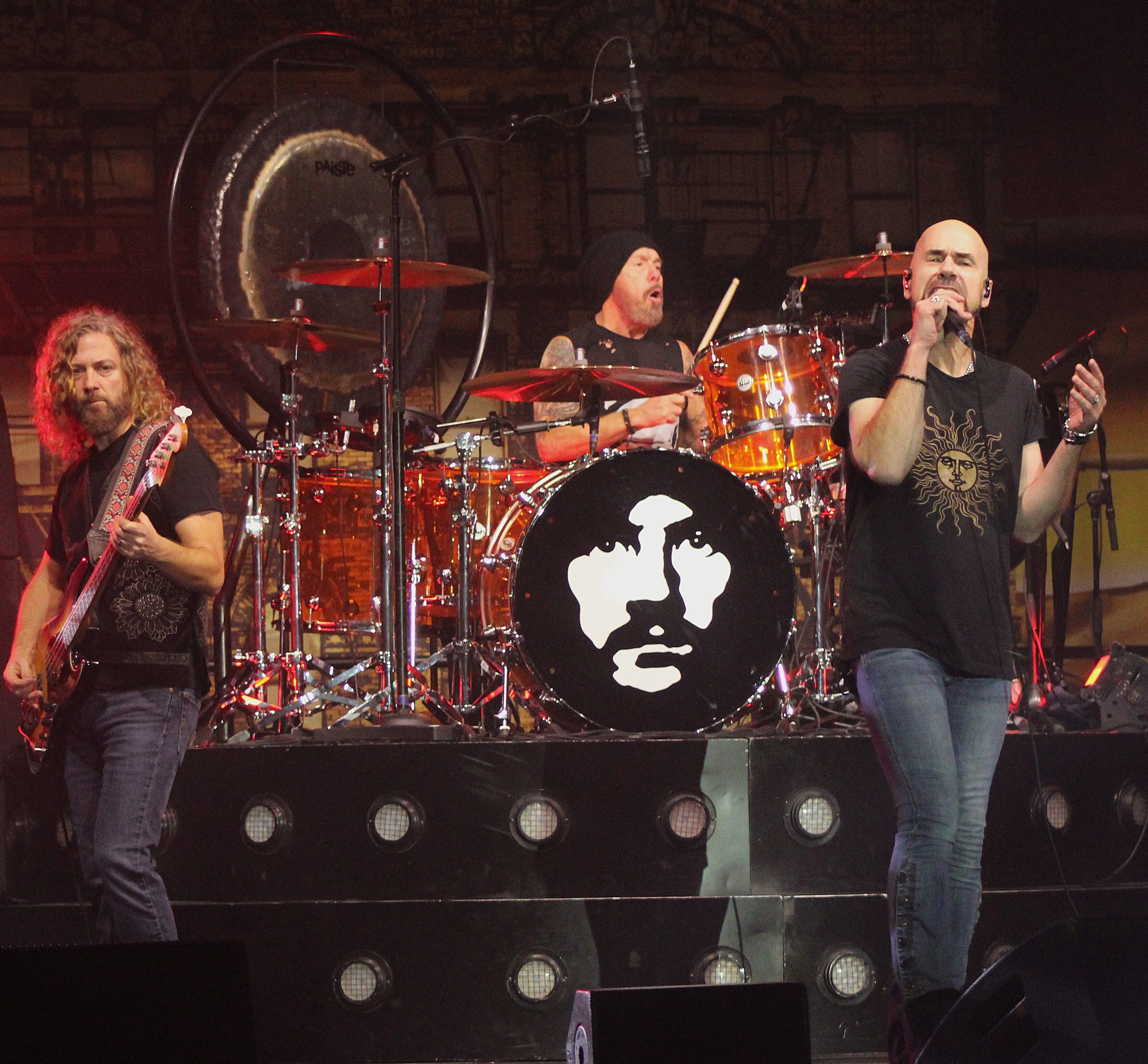 Jason Bonham (center), James Dylan (right), and Dorian Heartsong (left) performing during Led Zeppelin Evening show with James Dylan singing.