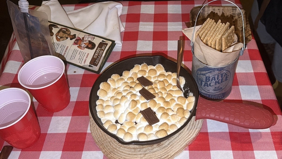 The I Fundido, You Fundido, We All Fundido smores dessert at Camp Palms with marshmallows and chocolate.